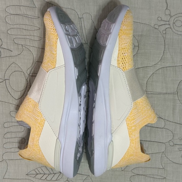 NIB APL Techloom Bliss Sz 7.5 Pristine Marigold Yellow Slip-on - Picture 3 of 9